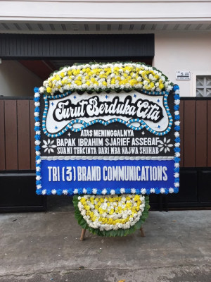 Papan Bunga Duka di Sirapit
